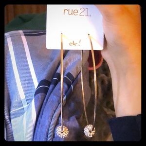 RUE 21 - NWT, Giant Gold Tone Hoops